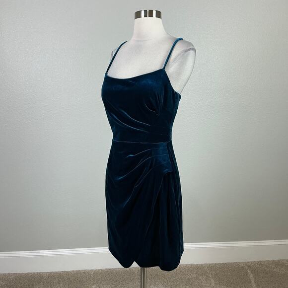 AQUA Velvet Sleeveless Ruched Mini Sheath Cocktail Dress Teal Blue Size 8 - Picture 5 of 13